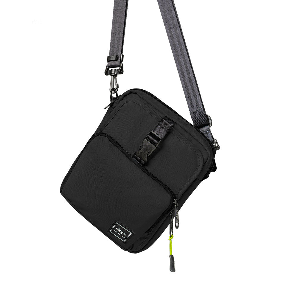 Value Lightweight Functional bag black deya