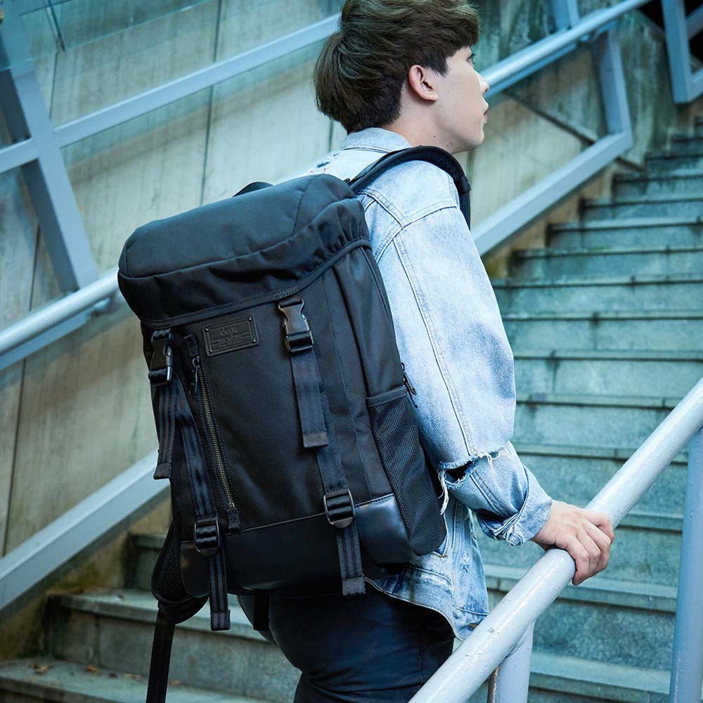 cross maverick functional backpack